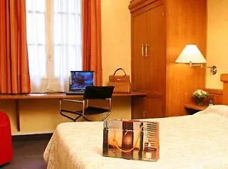 L'ouest Hotel