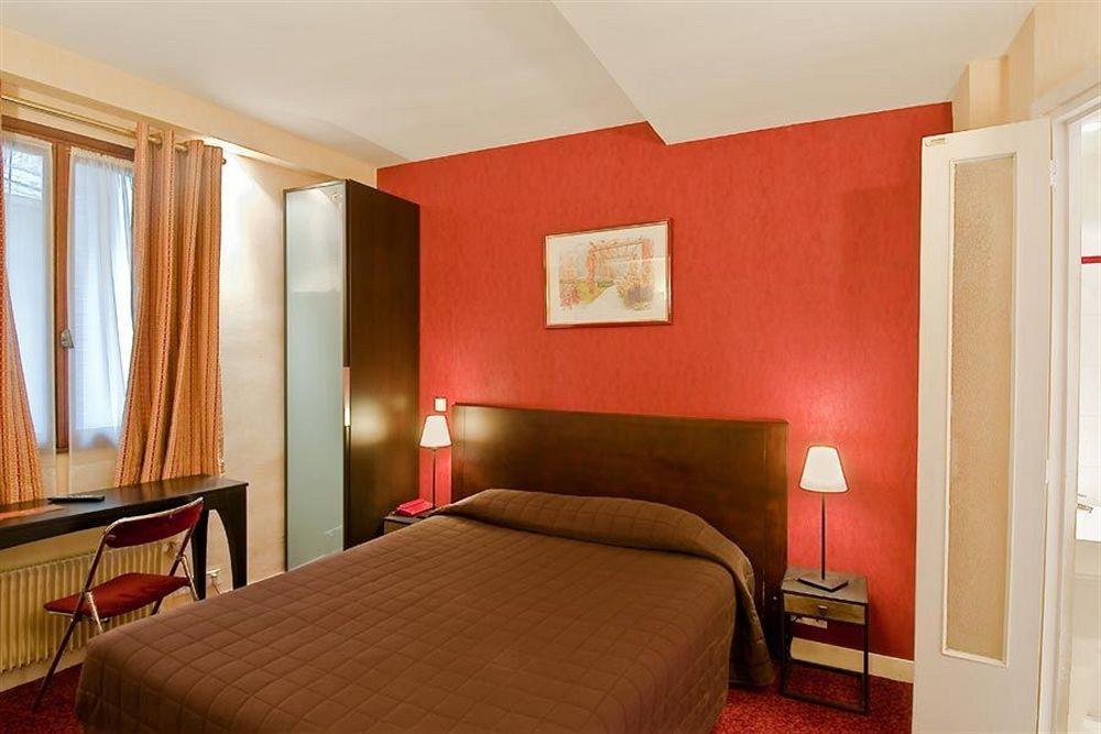 Hotel L'ouest 3*